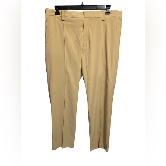 Dri-Fit Tiger Woods Beige Straight Leg Pleated Golf / Dress Pant Mens 38x32 - Picture 1 of 3